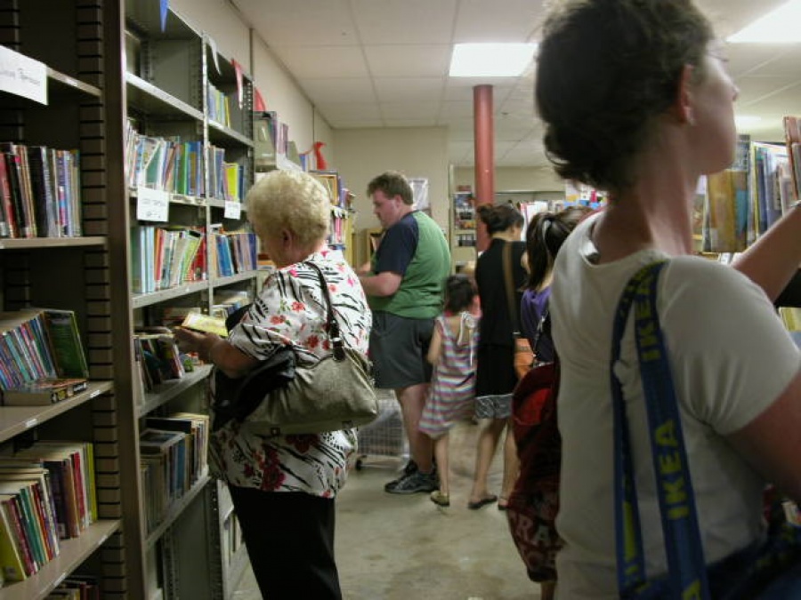 Friends of the Irving Public Library 1ST WEDNESDAY BOOK SALE