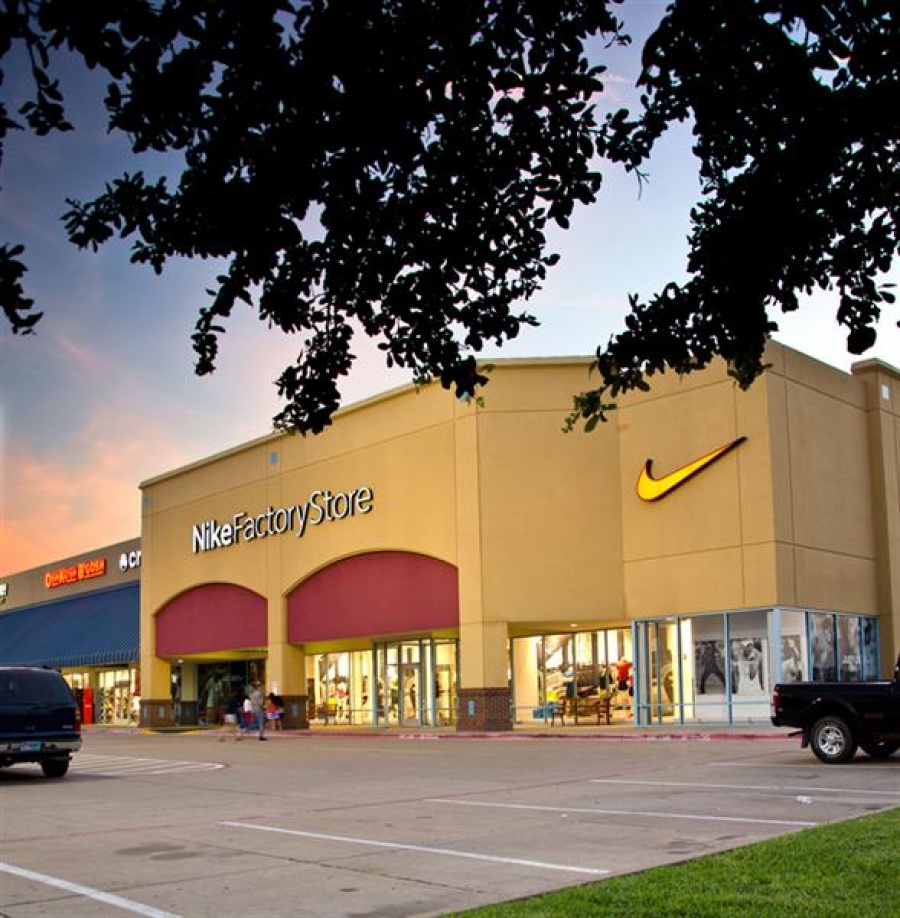 tanger outlet nike store