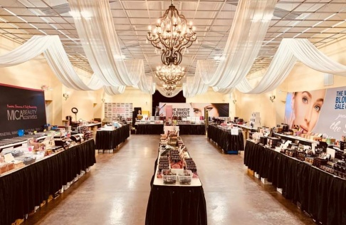 A Makeup Blowout Sale Event - Denton, TX